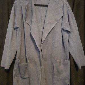 Sioni Navy Blue Athleisure Top with Cream Label